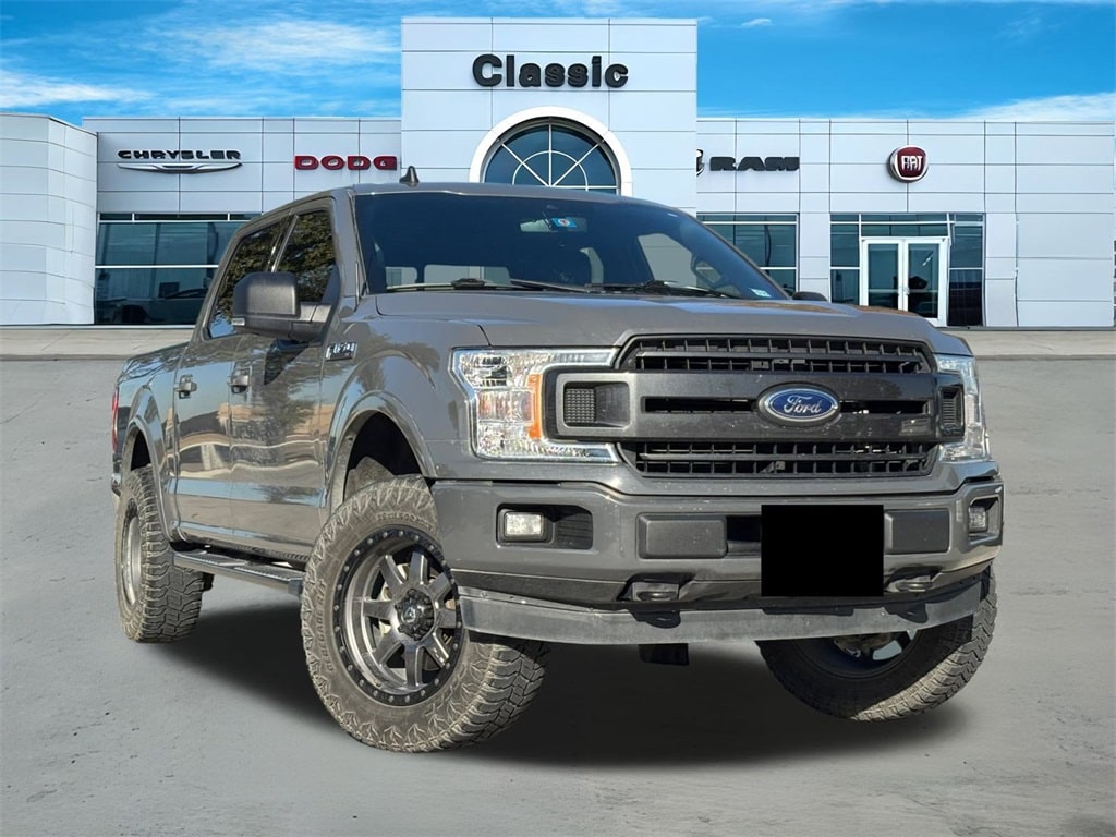 2020 Ford F-150 XLT's photo