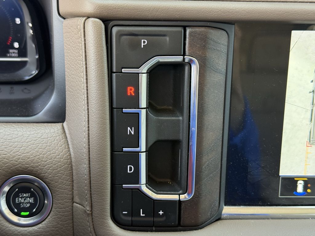 2024 GMC Yukon XL Denali - Photo 19