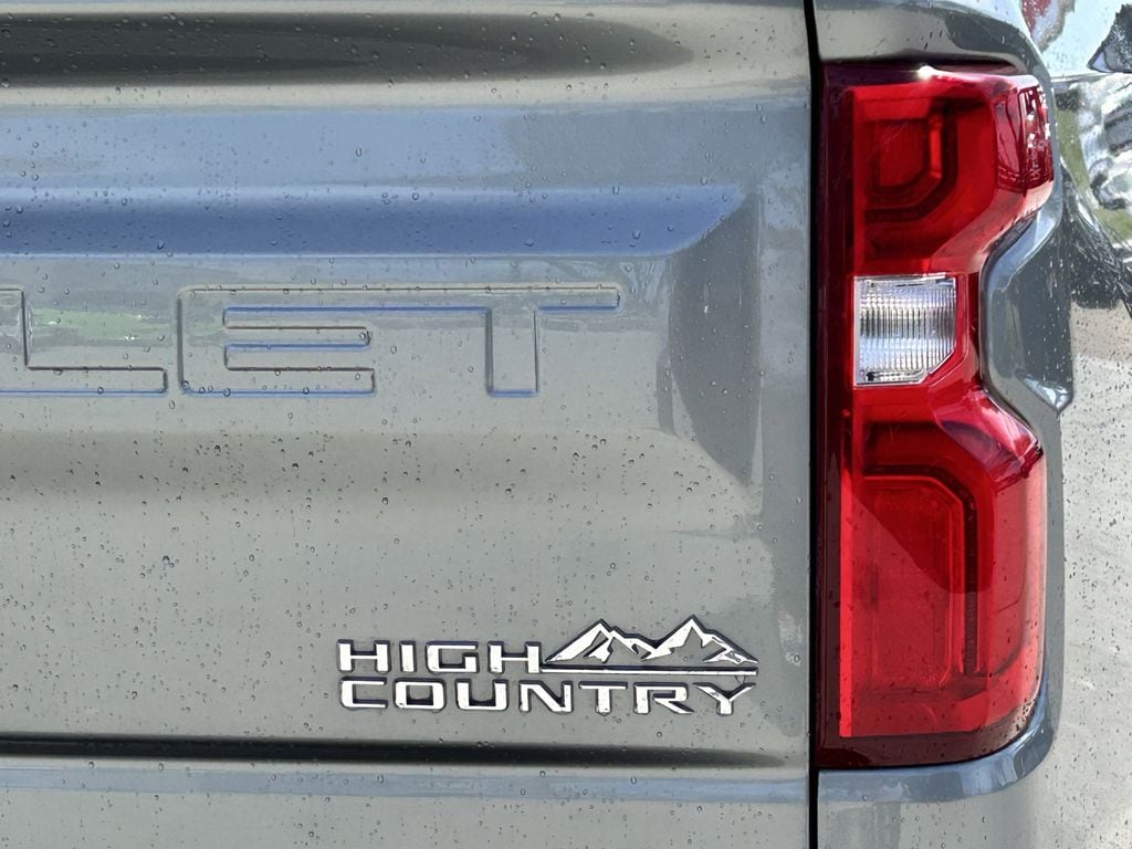 2025 Chevrolet Silverado 1500 High Country - Photo 8