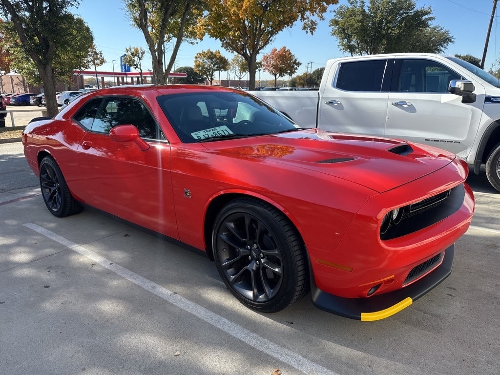 2021 Dodge Challenger R/T's photo