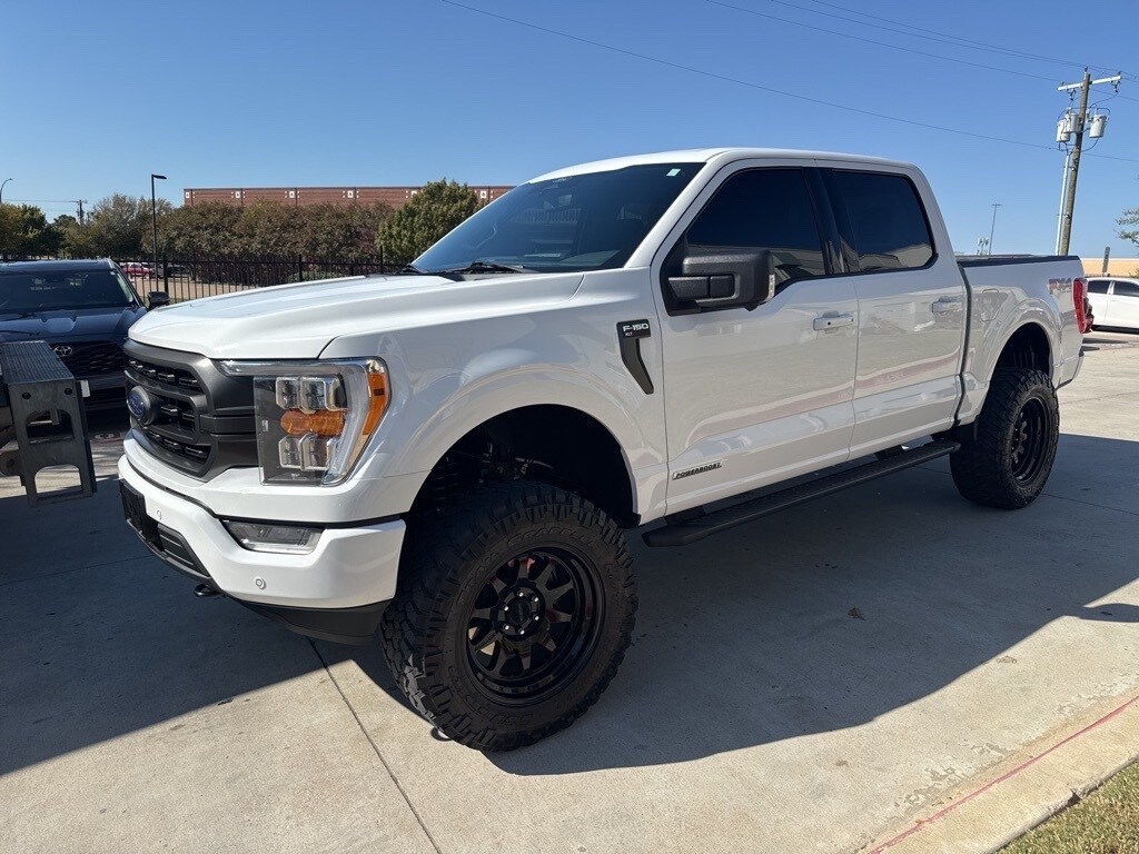 2022 Ford F-150 XLT photo 2