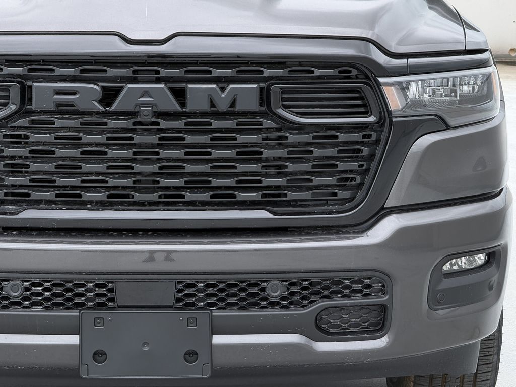 2026 RAM 1500 Express - Photo 9