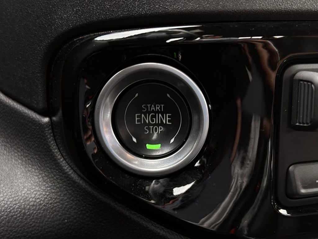 2025 Chevrolet Silverado 1500 High Country - Photo 24