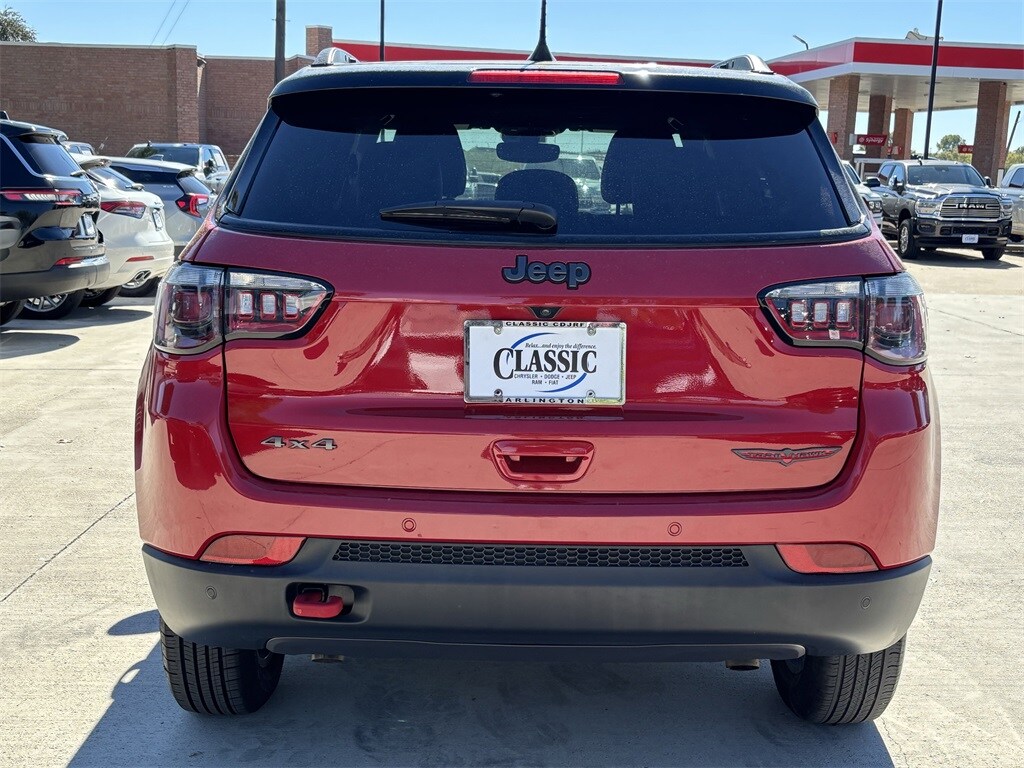 2024 Jeep Compass Trailhawk photo 3