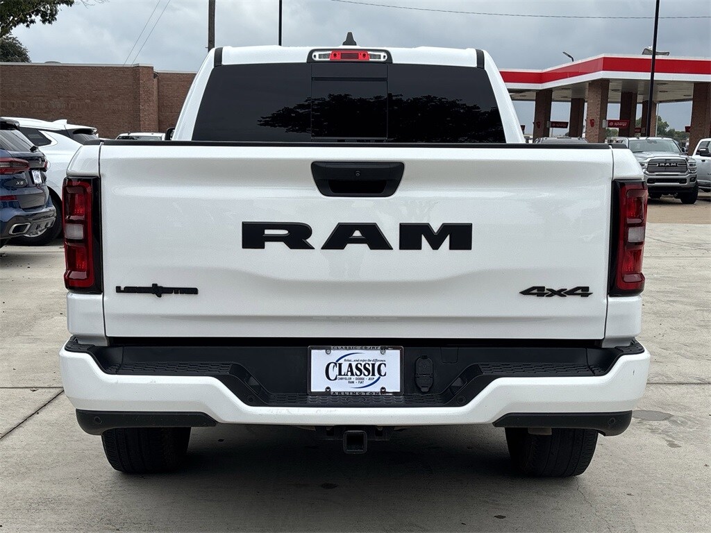 2025 Ram 1500 Big Horn Lone Star photo 3