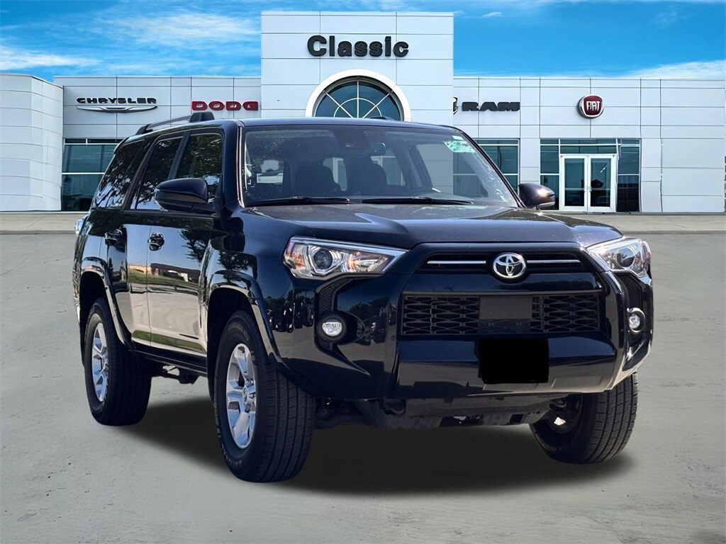 2024 Toyota 4Runner SR5 photo 2