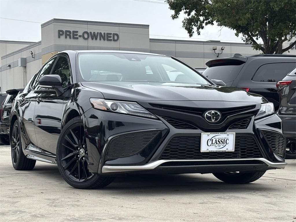 2024 Toyota Camry XSE's photo