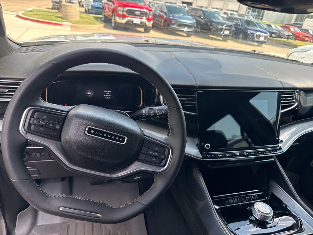 2022 Jeep Wagoneer Series I photo 2