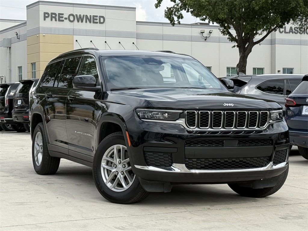 Used 2024 Jeep Grand Cherokee L Laredo SUV