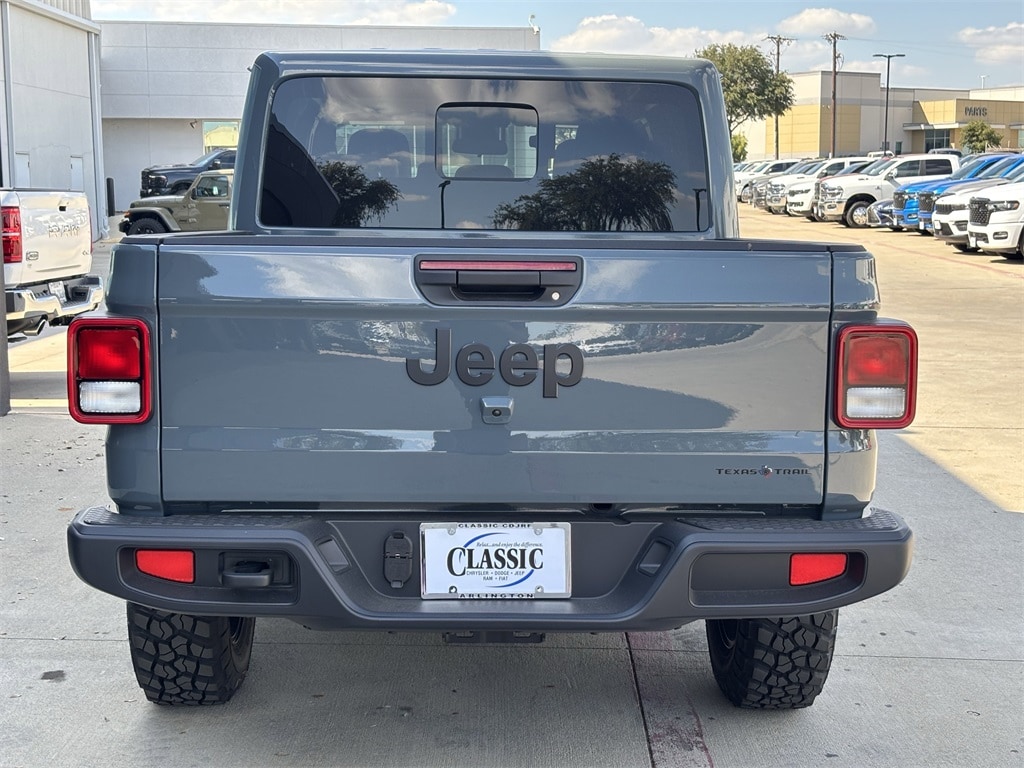 New 2025 Jeep Gladiator Texas Trail Pickup