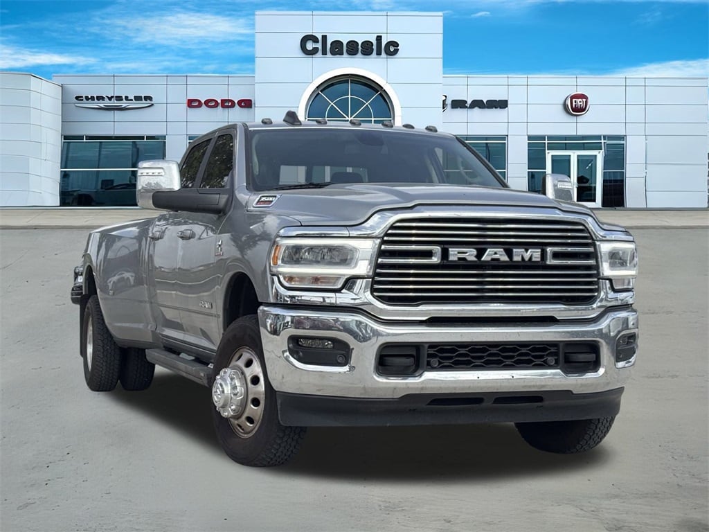 2024 RAM Ram 3500 Pickup Laramie's photo