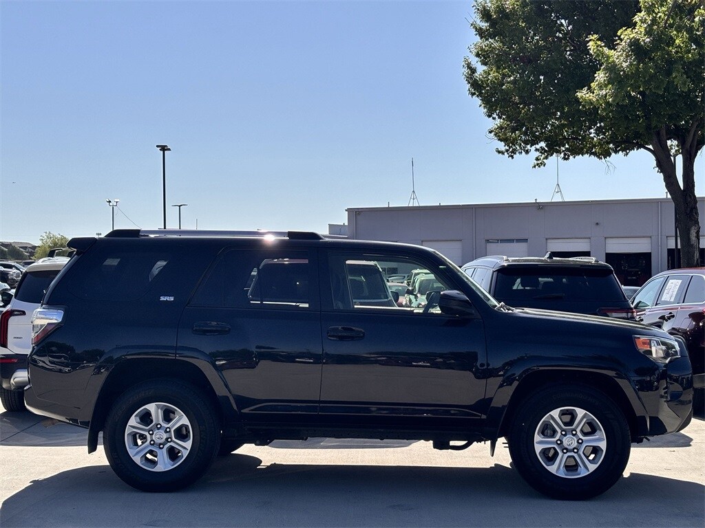 2024 Toyota 4Runner SR5 photo 3