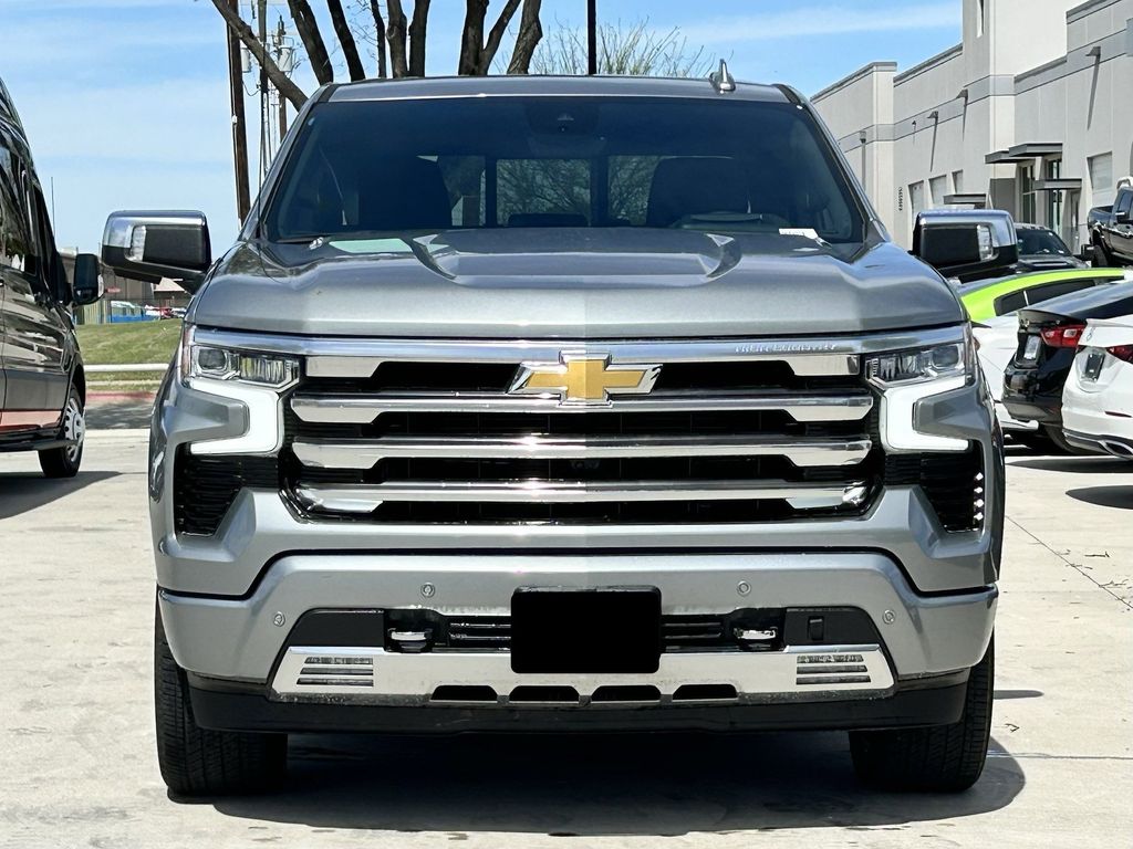 2025 Chevrolet Silverado 1500 High Country - Photo 9