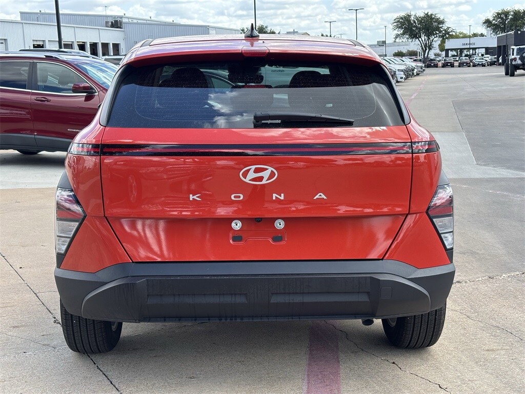 2025 Hyundai Kona SE N Line photo 4