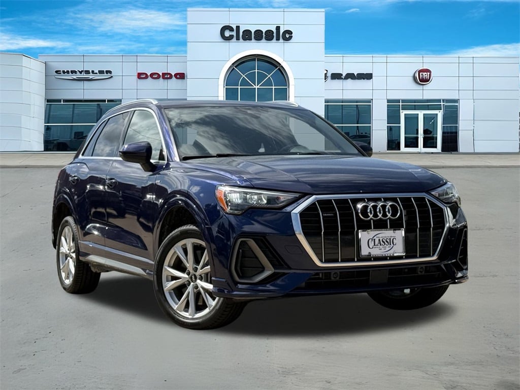 2022 Audi Q3 S Line Premium's photo