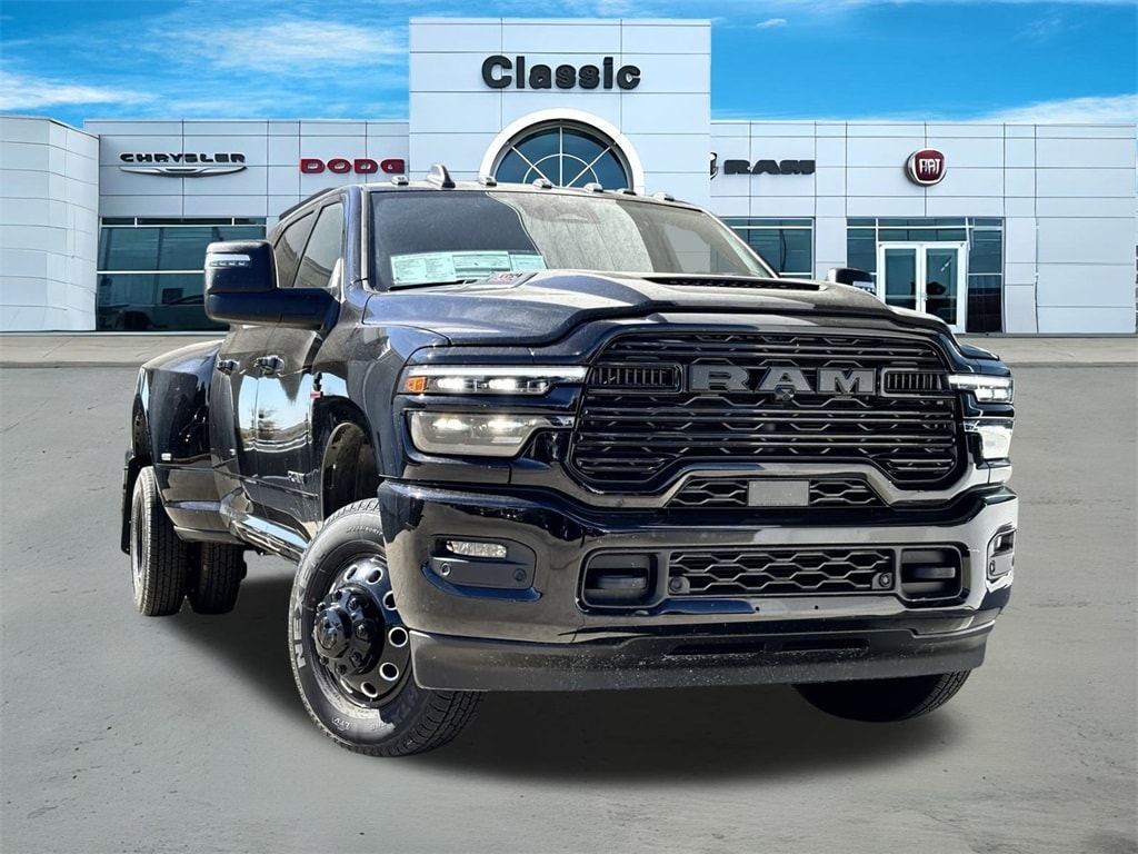2025 RAM Ram 3500 Pickup Laramie's photo