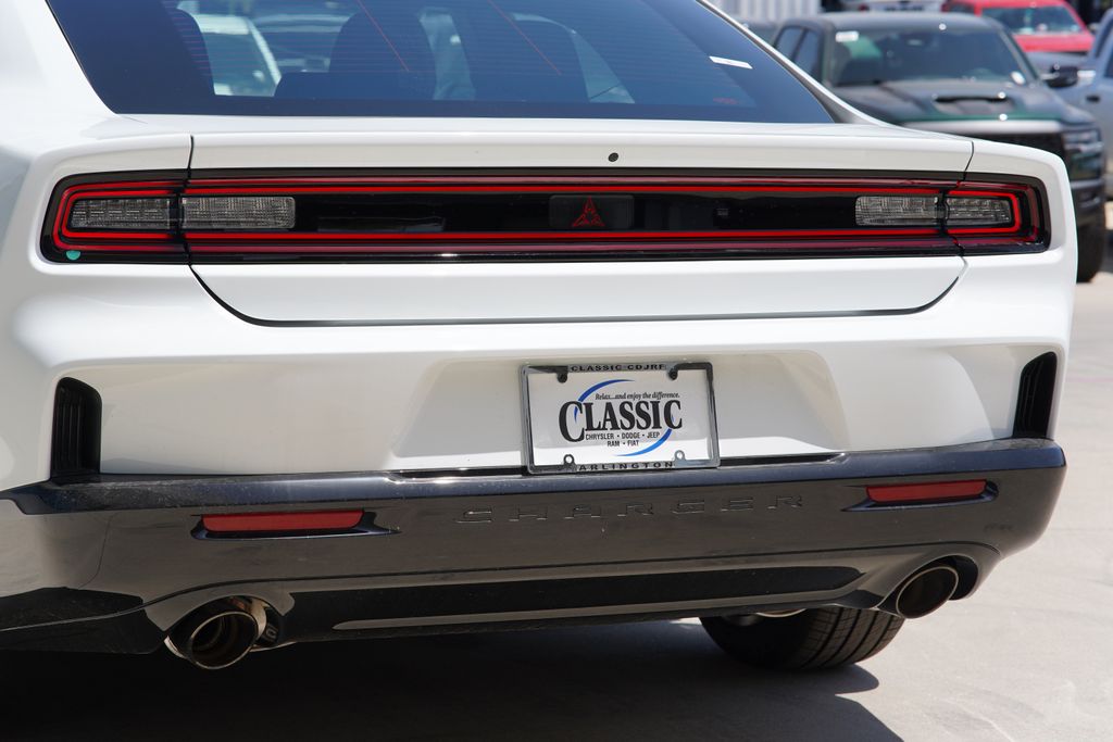 2026 Dodge Charger R/T - Photo 6
