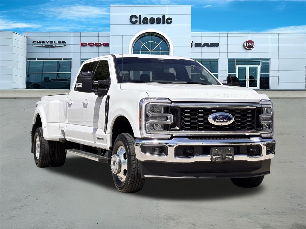 Used 2024 Ford F-350 Super Duty Lariat with VIN 1FT8W3DT2REF80097 for sale in Arlington, TX