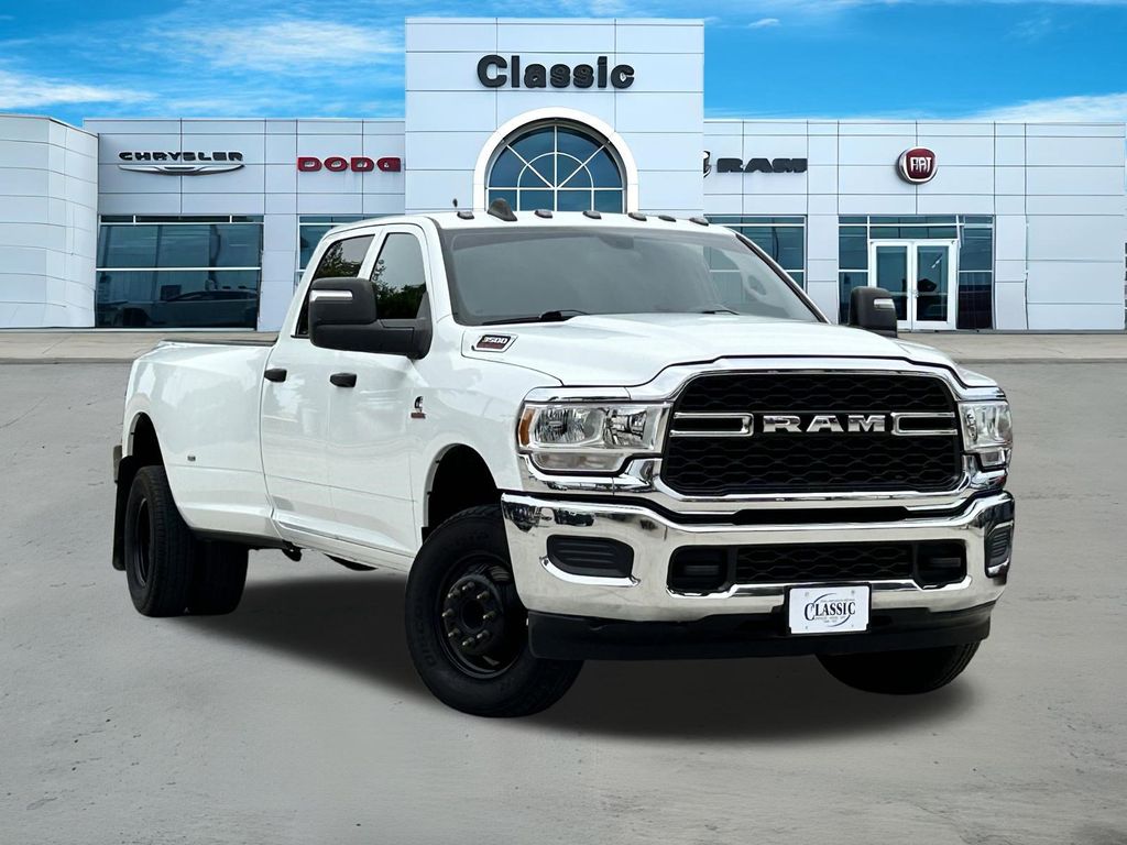 2024 RAM 3500 Tradesman 4X4 Crew Cab LWB's photo