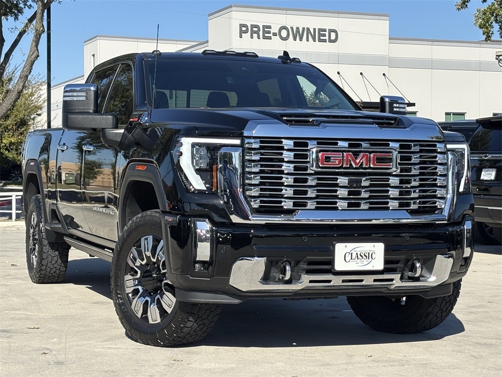 2024 GMC Sierra 2500HD Denali's photo