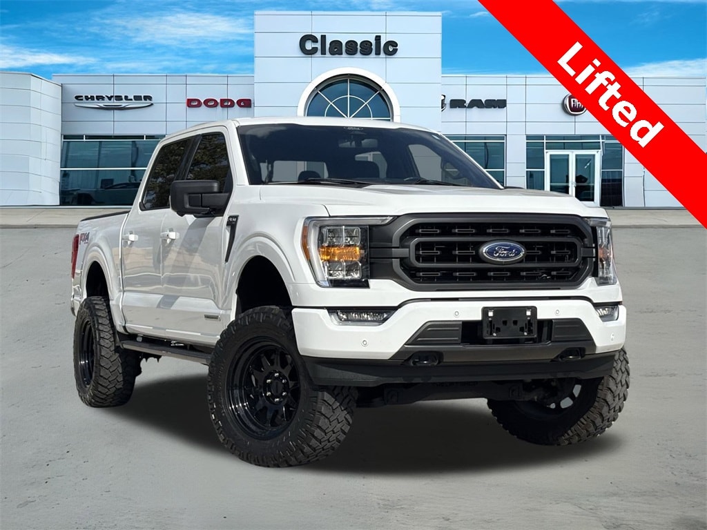 2022 Ford F-150 XLT's photo