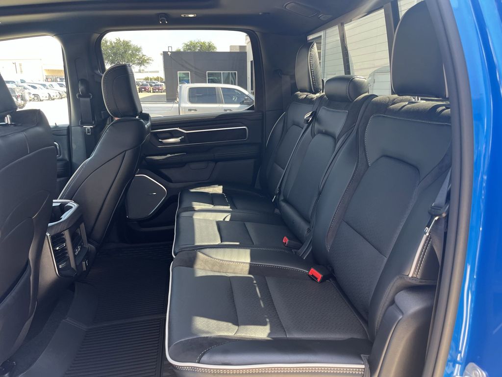 2026 RAM 1500 Laramie - Photo 25