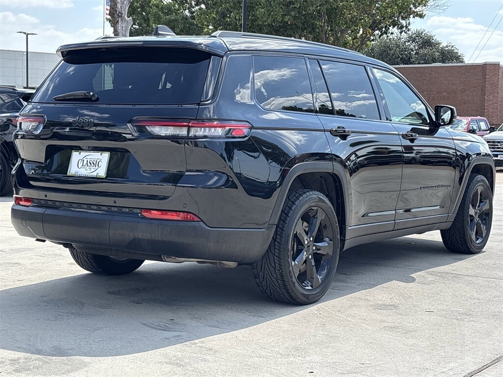 2021 Jeep Grand Cherokee Altitude photo 3