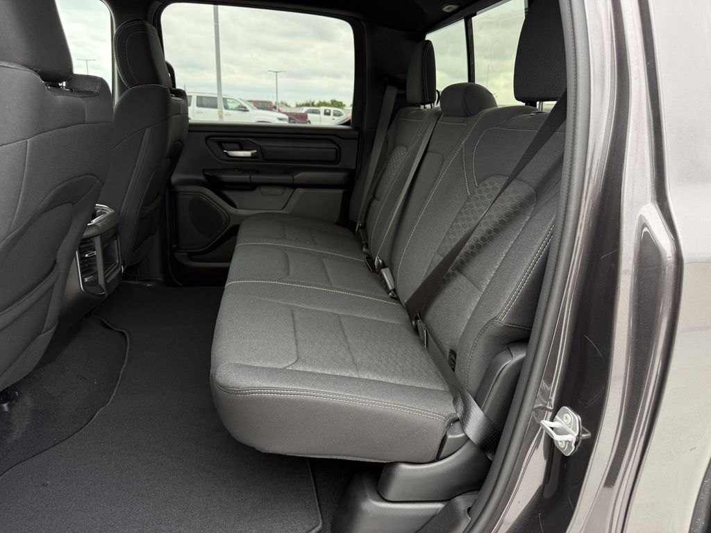 2026 RAM 1500 Express - Photo 22