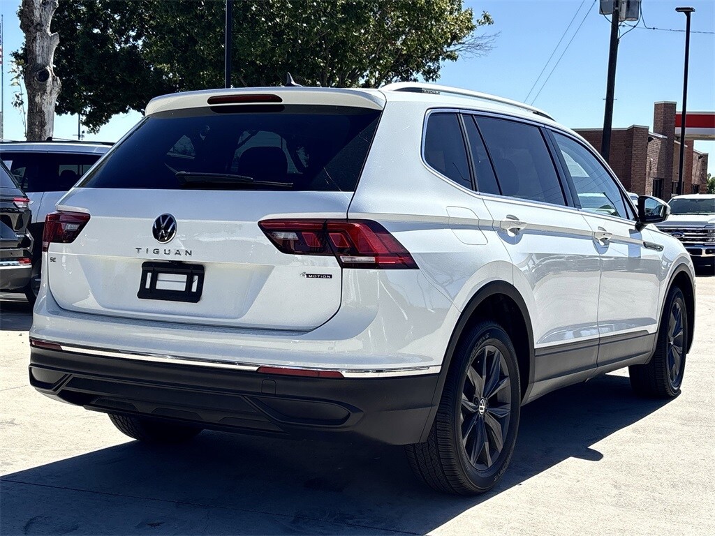 2024 Volkswagen Tiguan SE Wolfsburg Edition photo 2