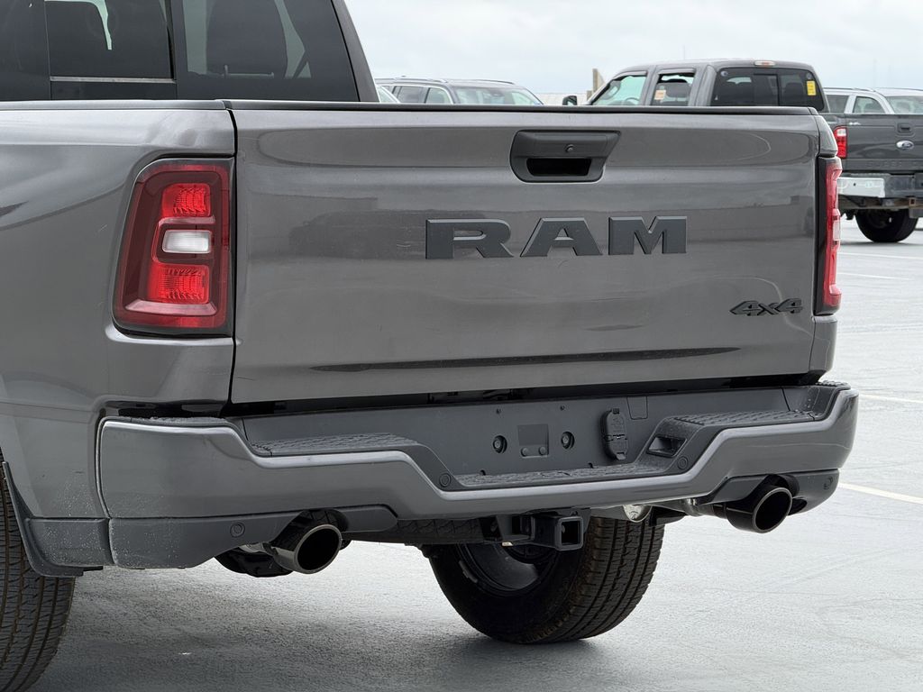 2026 RAM 1500 Express - Photo 6