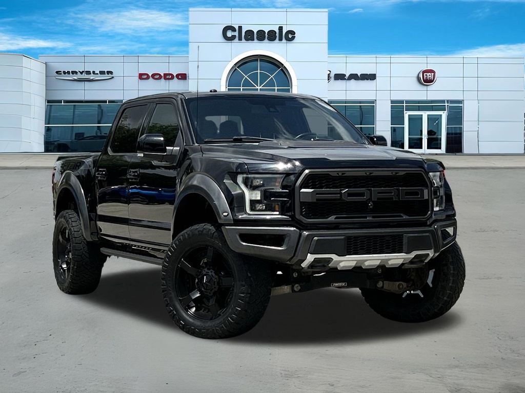 2017 Ford F-150 Raptor 4x4 SuperCrew 5-1/2 Box's photo