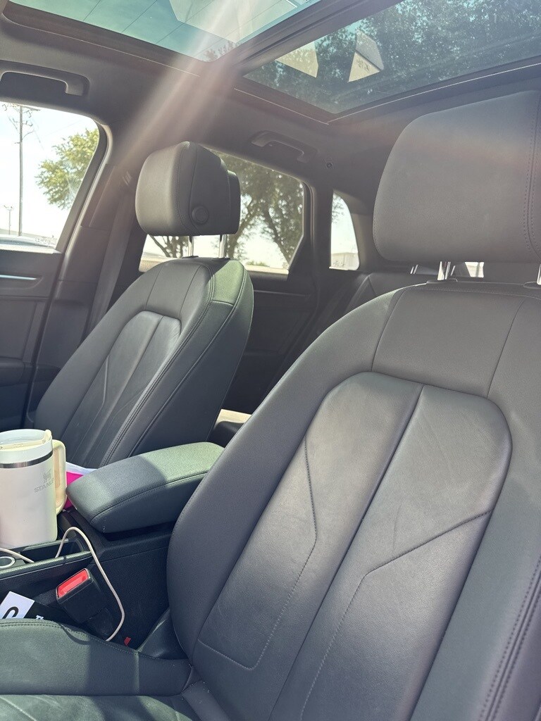 2022 Audi Q3 Premium photo 3