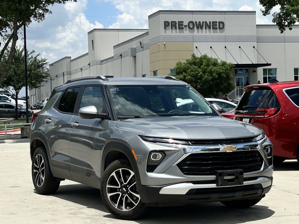 2025 Chevrolet Trailblazer LT's photo