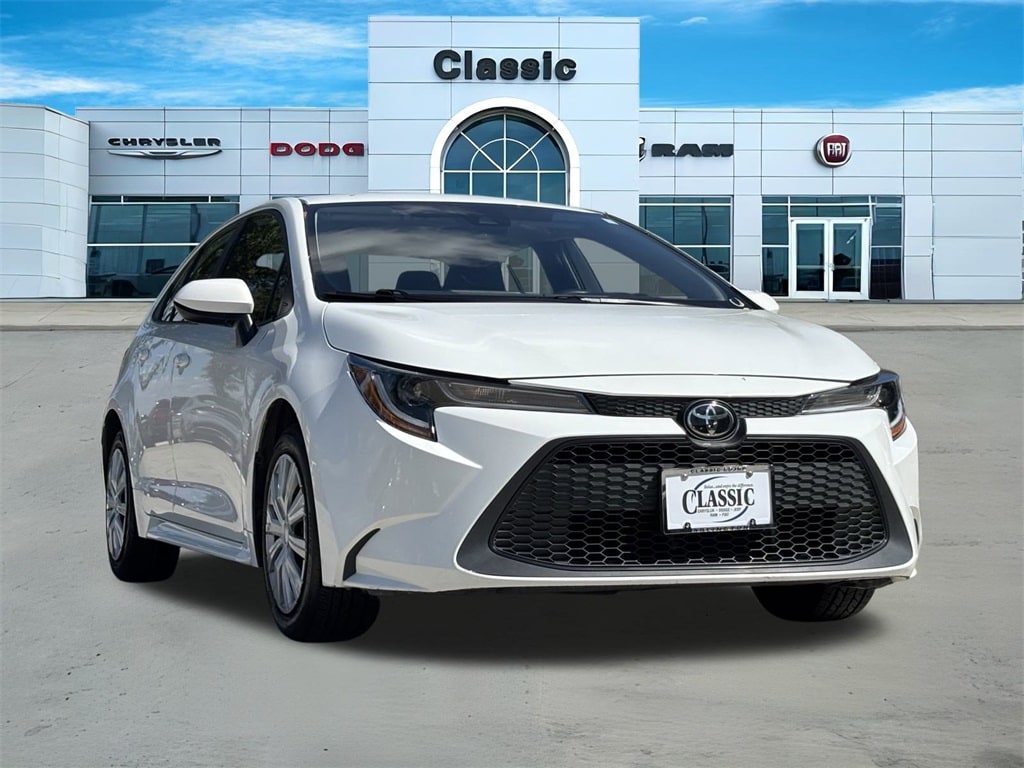 Used 2022 Toyota Corolla LE Sedan