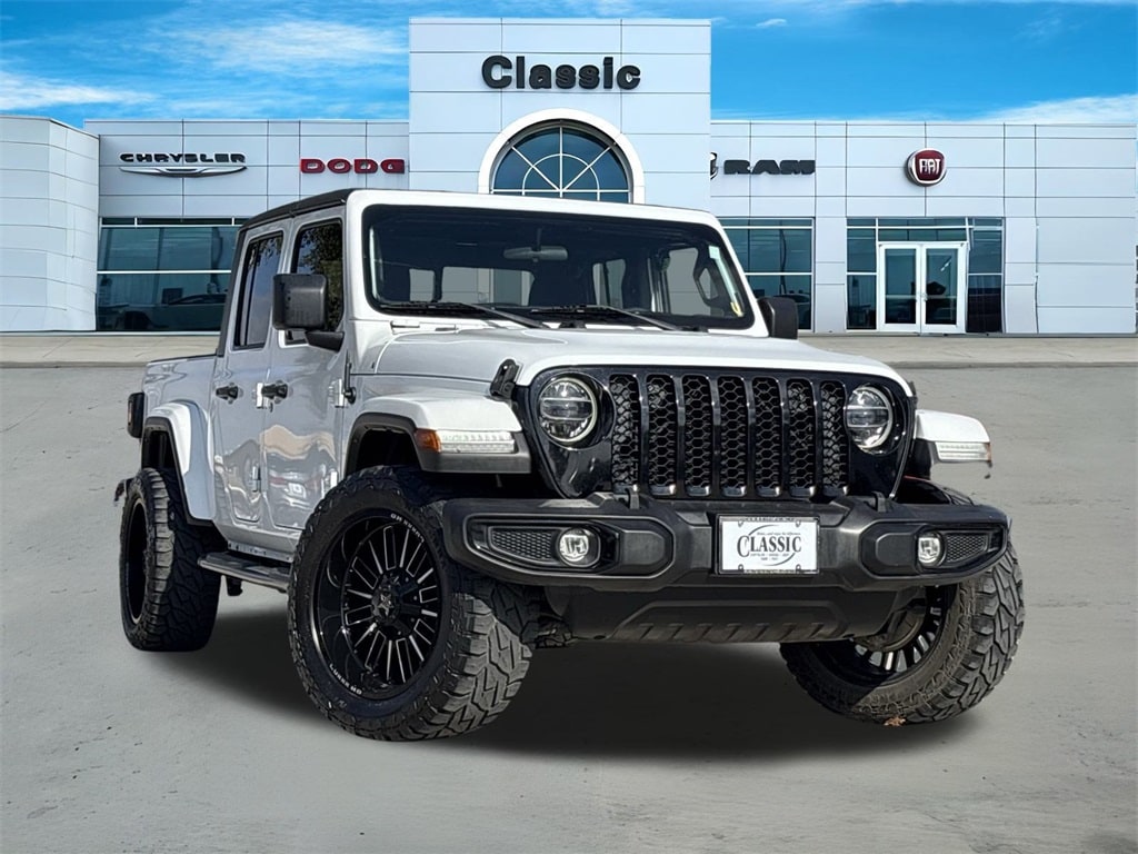 2022 Jeep Gladiator Altitude's photo