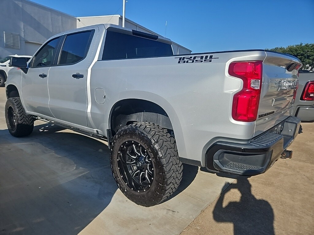 2022 Chevrolet Silverado 1500 LT Trail Boss photo 2