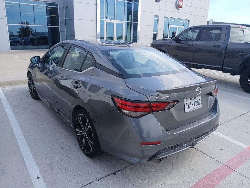 2021 Nissan Sentra SR photo 3