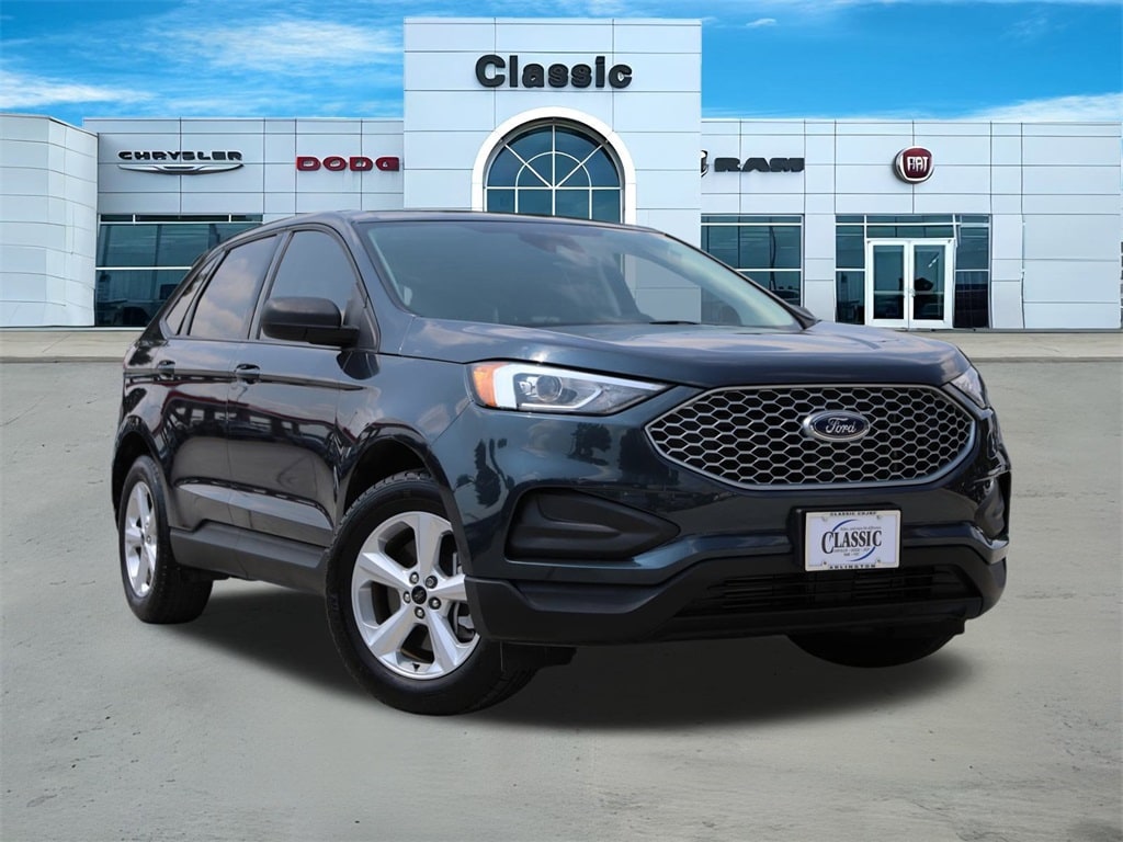 2024 Ford Edge SE's photo