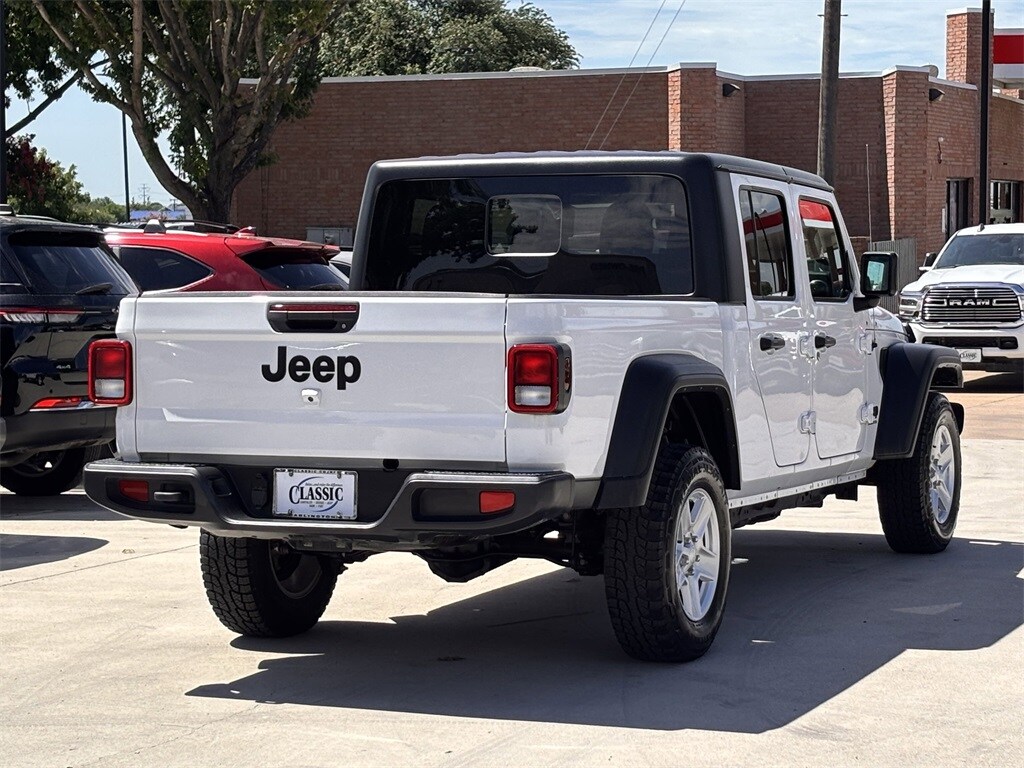 2023 Jeep Gladiator Sport photo 4
