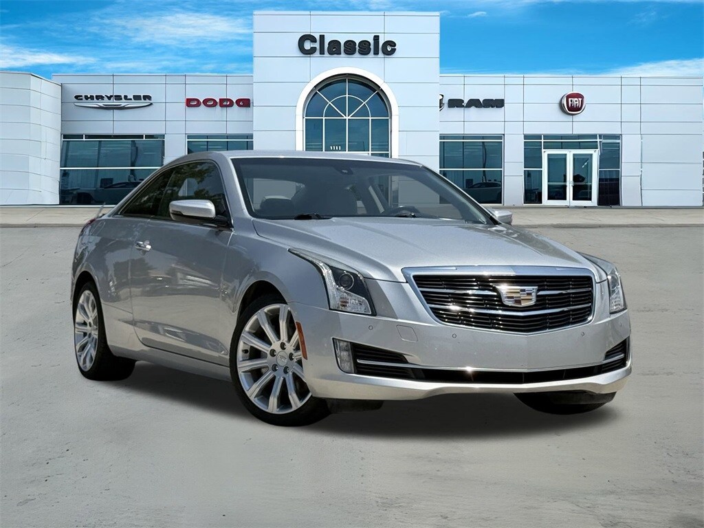 2017 Cadillac ATS Luxury photo 2