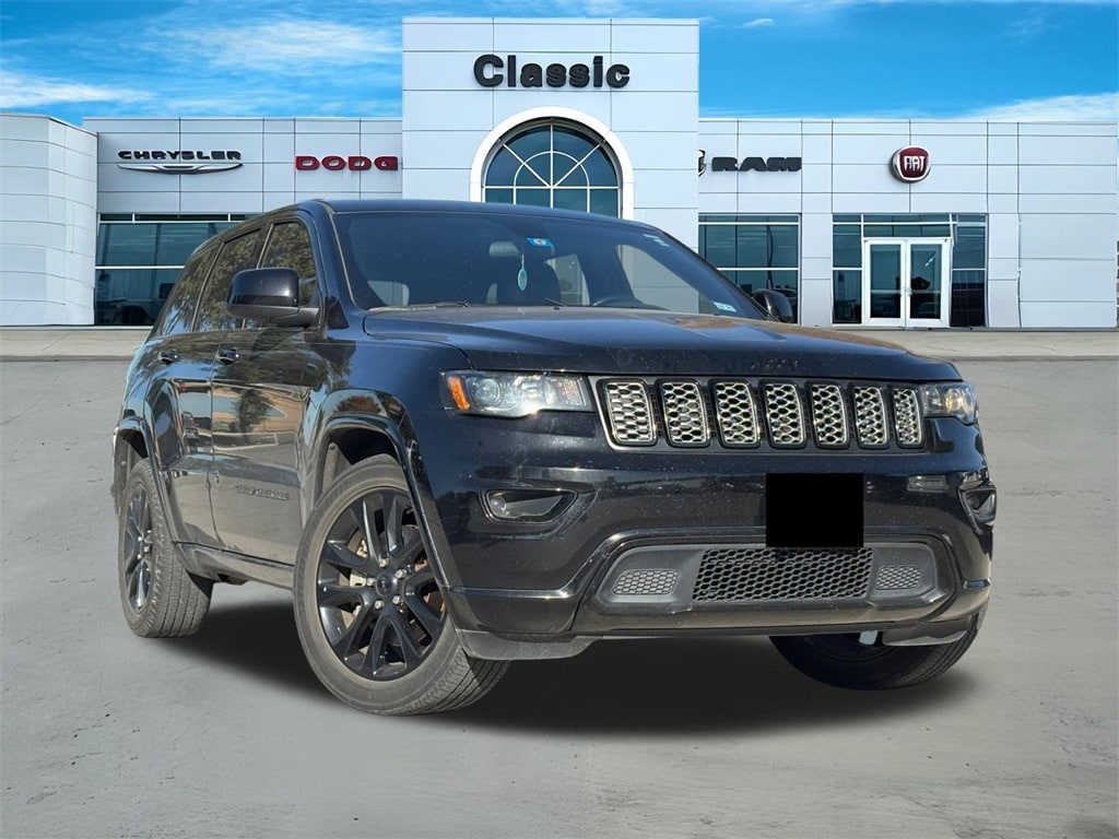 2021 Jeep Grand Cherokee Laredo X's photo