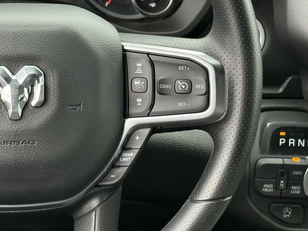 2026 RAM 1500 Express - Photo 15