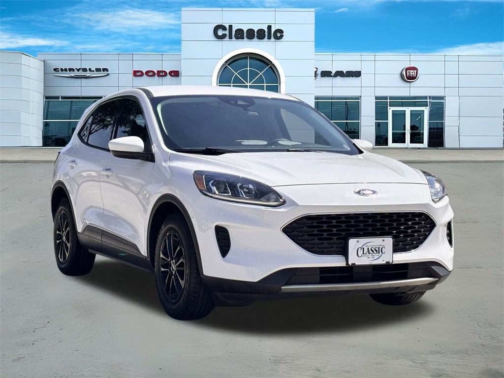 Used 2021 Ford Escape SE with VIN 1FMCU0G68MUA04982 for sale in Arlington, TX