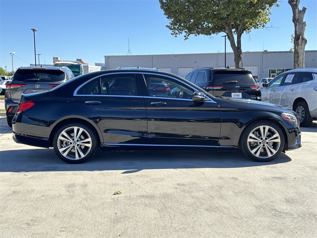 2019 Mercedes Benz C 300 photo 2