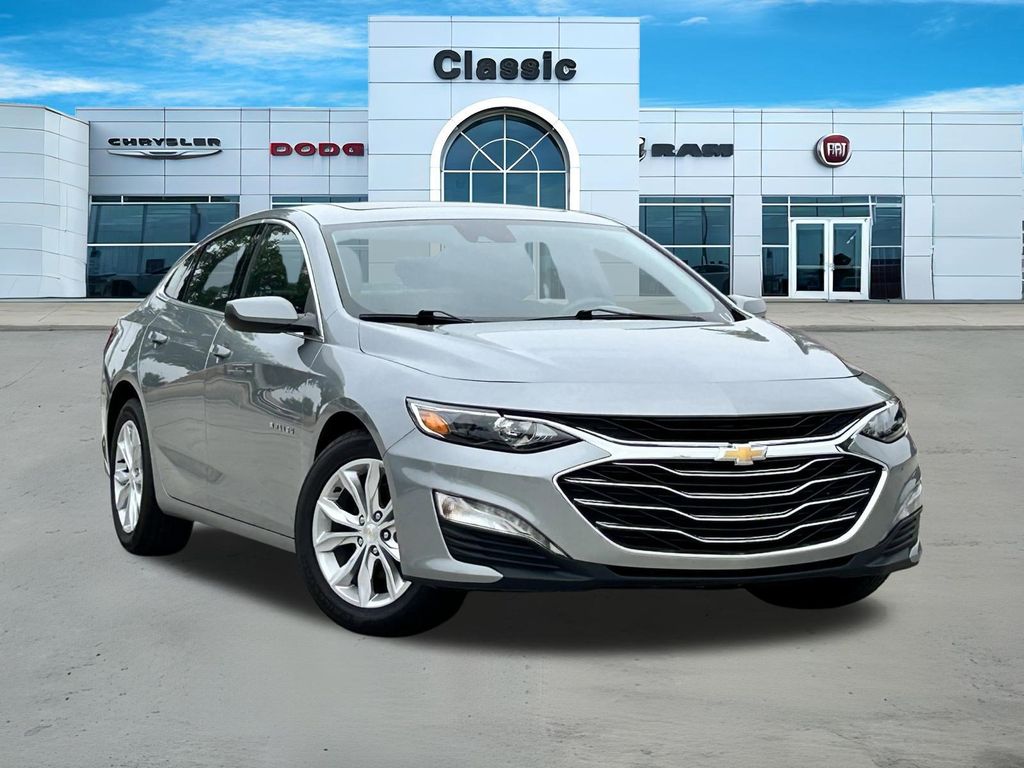 2024 Chevrolet Malibu 1LT's photo