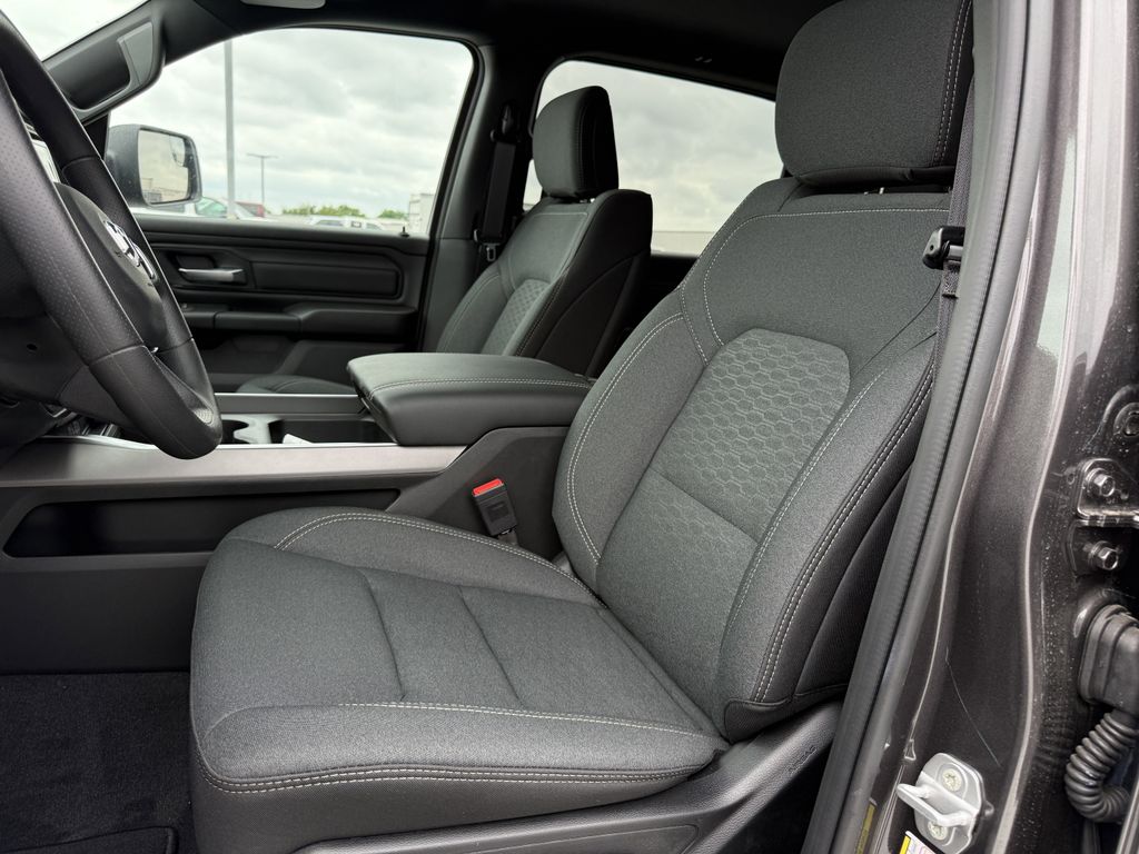 2026 RAM 1500 Express - Photo 21
