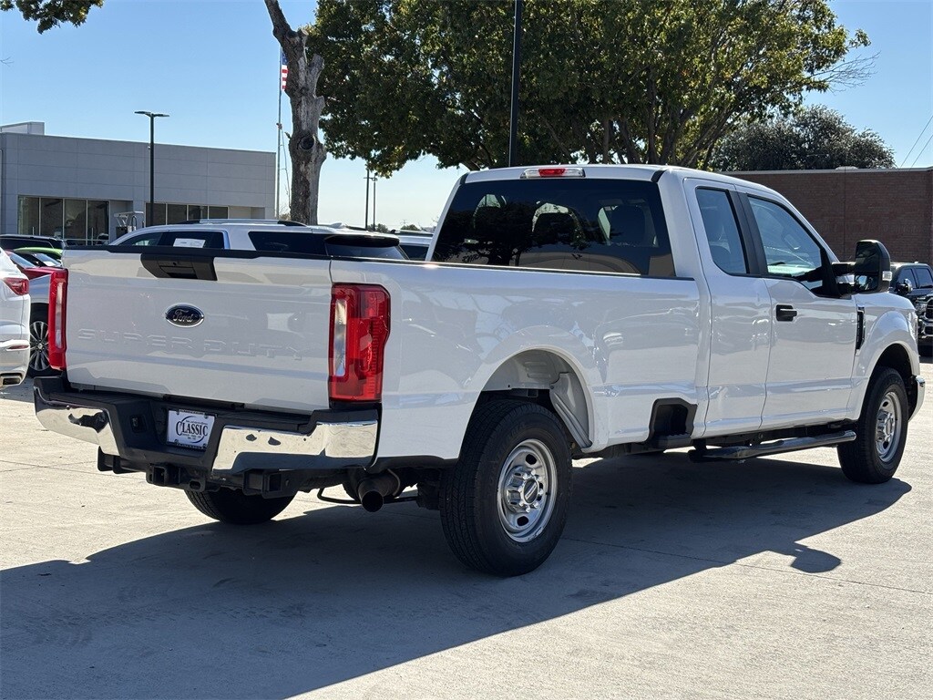2017 Ford F-250 XL photo 3