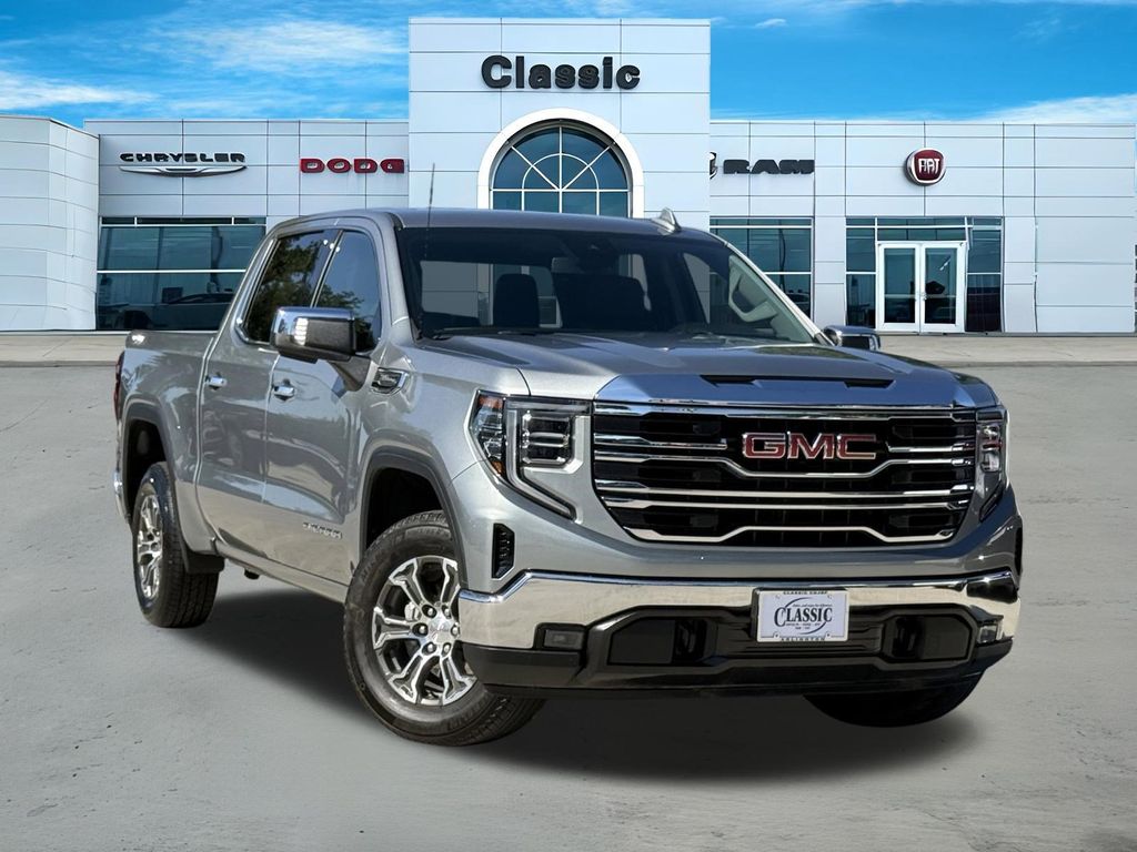 2025 GMC Sierra 4WD Crew Cab Short Box SLT's photo