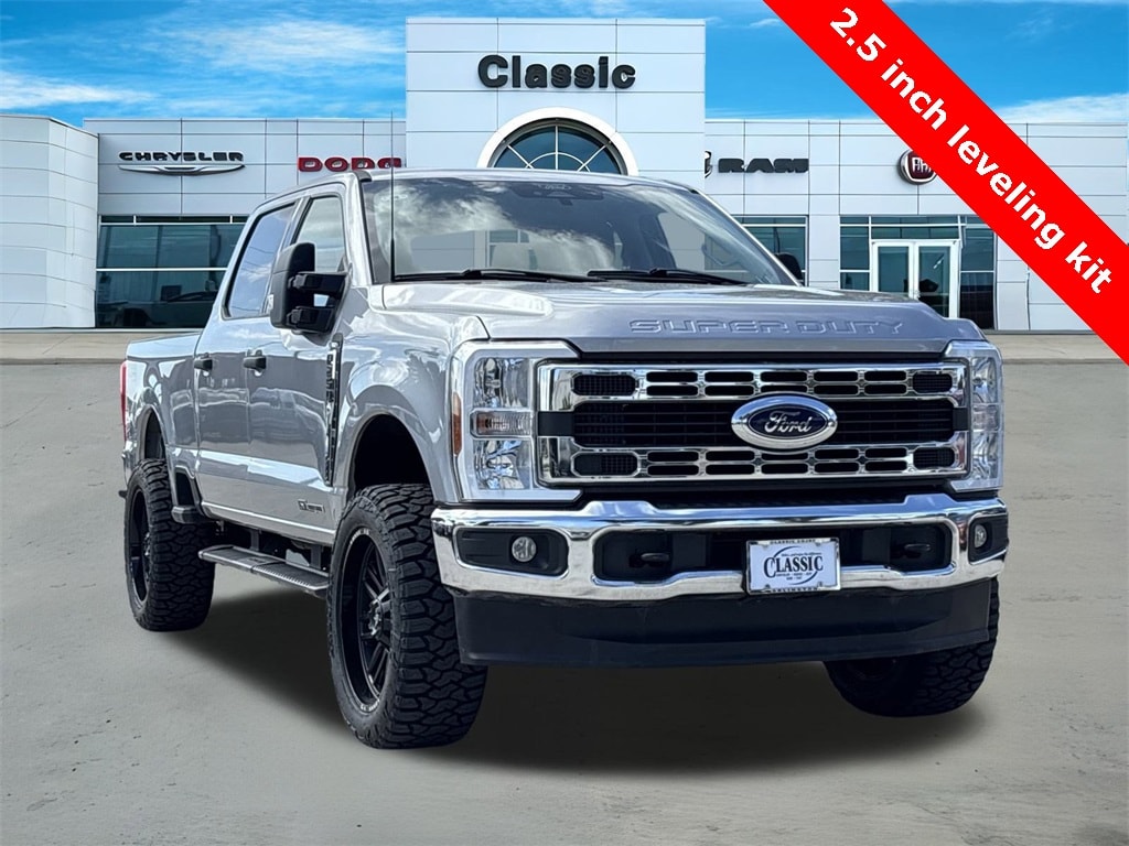 2024 Ford F-250 Super Duty XLT's photo