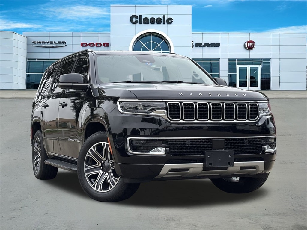 2023 Jeep Wagoneer Series II's photo